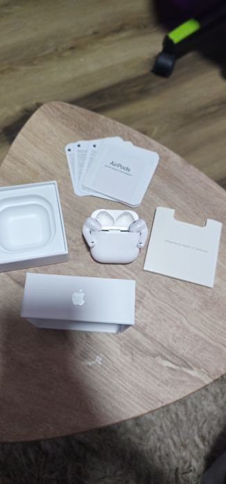 Apple Airpoda 4 ANC