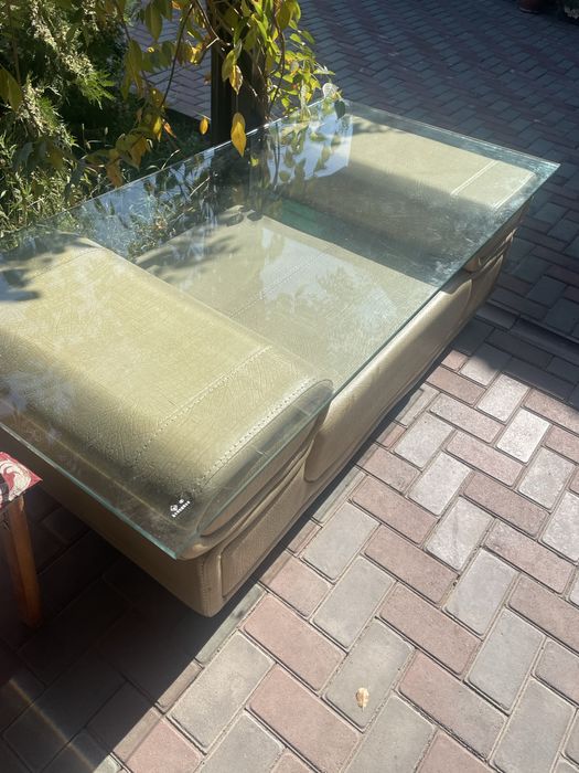 Стол в отличном состоянийй