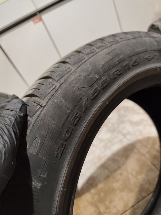 Автомобилни гуми 205/55/R16