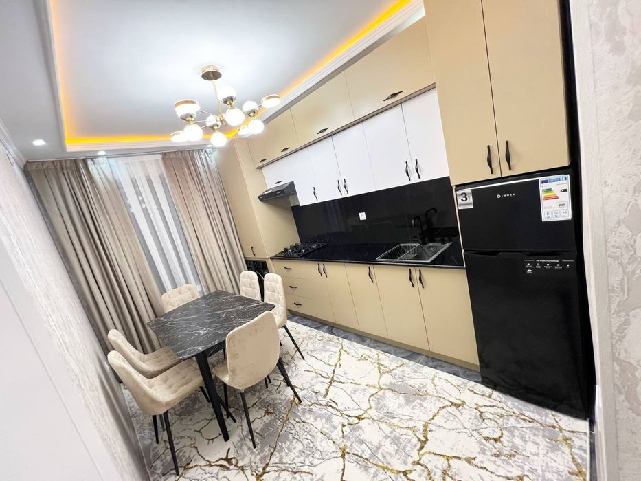 комплект БЙД столы и стулья для кухни