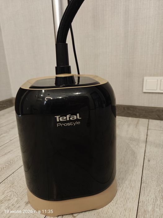 Продаем отпариватель Tefal ProStyle