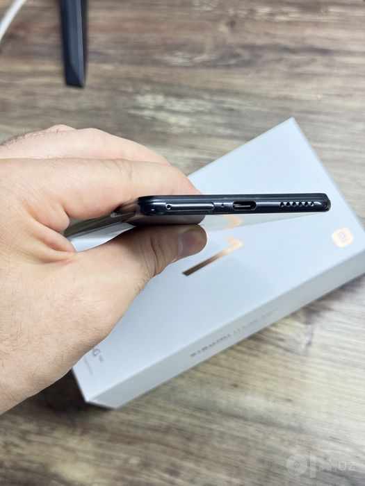 Xiaomi 11 lite 5G IDEAL SROCHNO!
