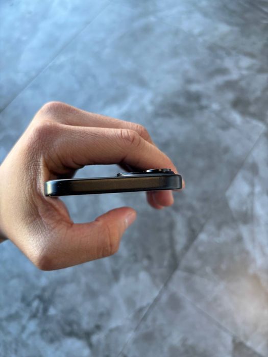 Продам iPhone 15 128gb 81%