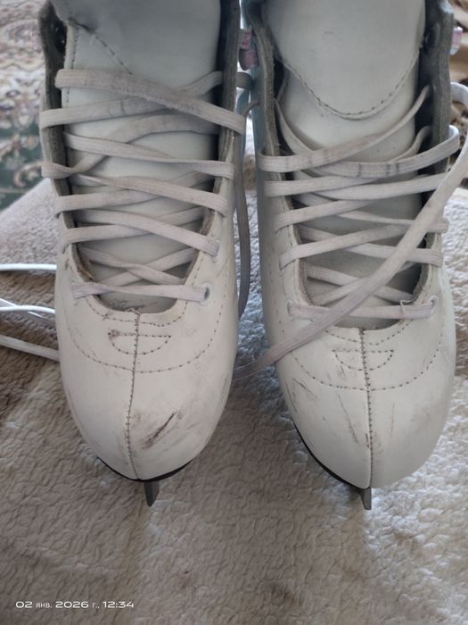 Продам коньки для девочки