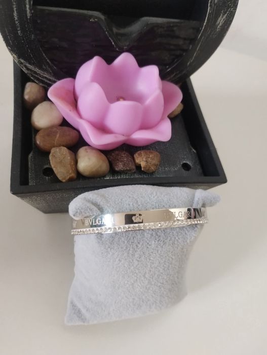 Нежни красиви подходящи за всяка дама