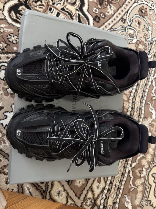 Balenciaga track brand new