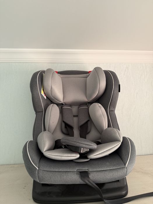 Продается Автокресло. Новая.