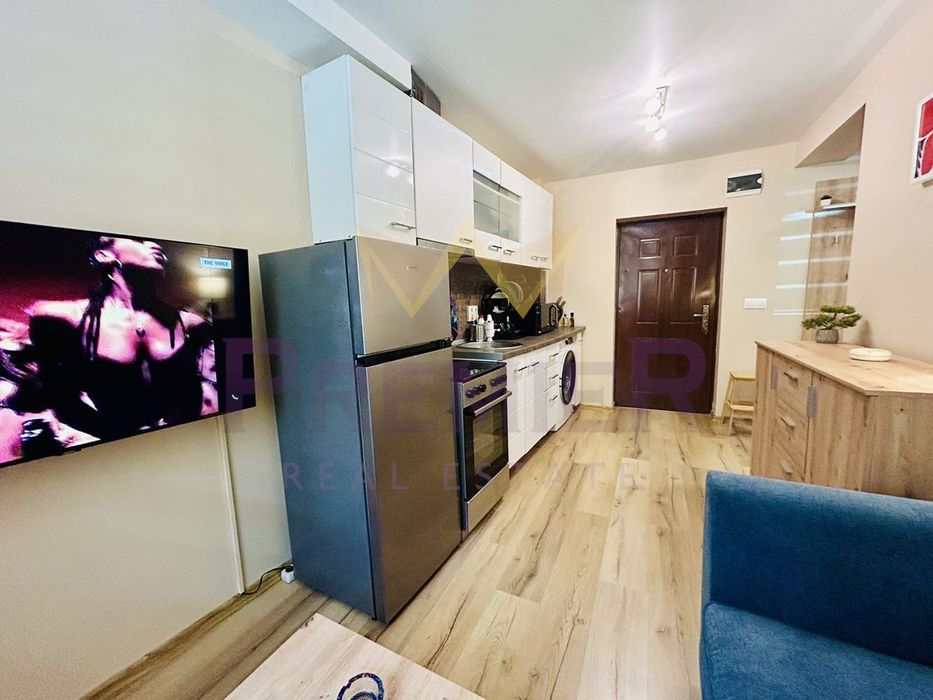 Продава се Двустаен апартамент в Варна, Център - 50 кв.м за 1700 €/кв.м - Снимка #1