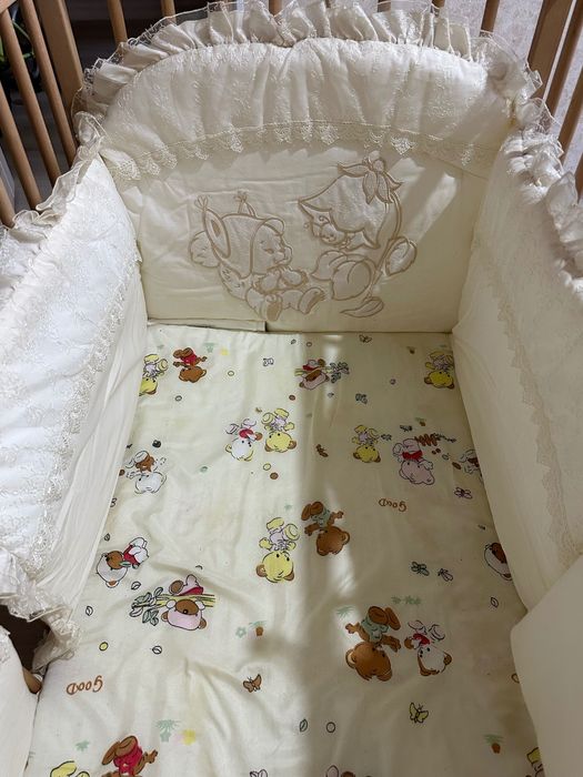 Детская кроватка