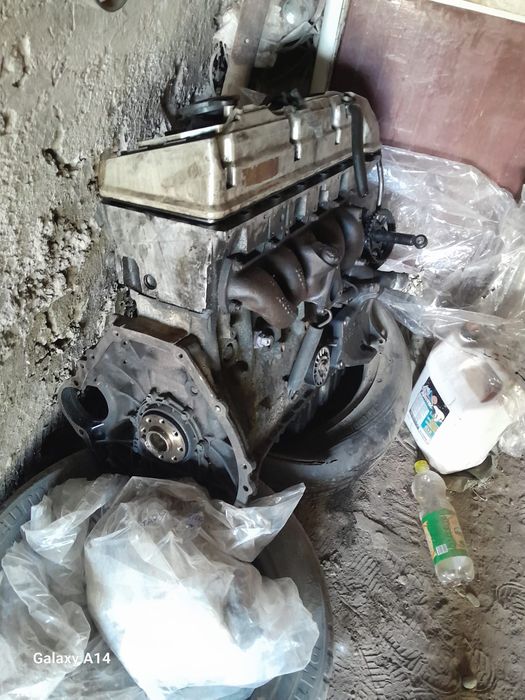 Двигатель  Спринтердікі 20 клапан