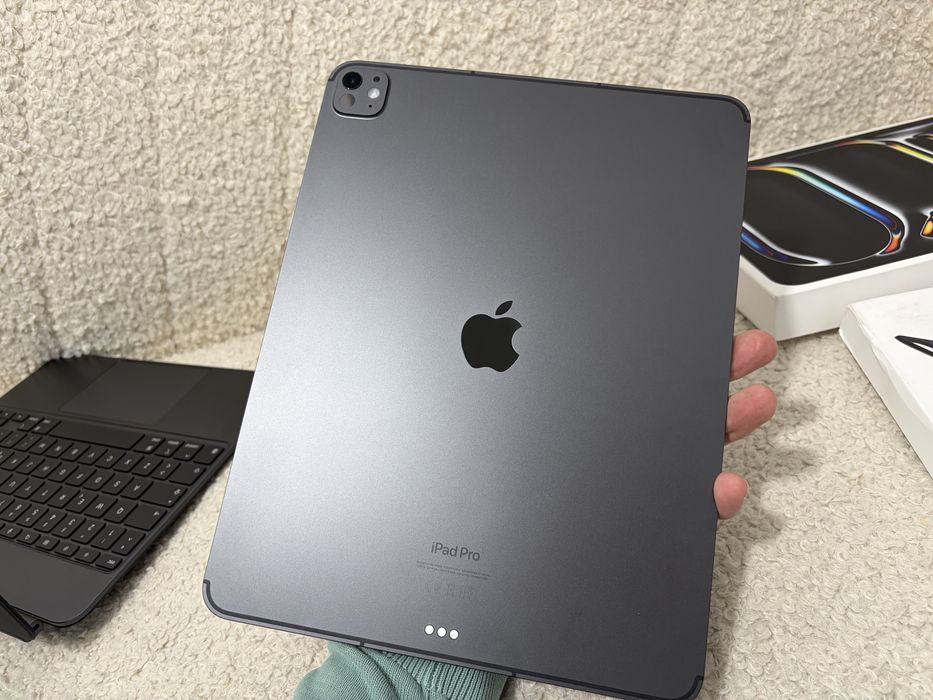 Ipad pro M4 13 inch 256gb wifi+cellular Cluj-Napoca • OLX.ro
