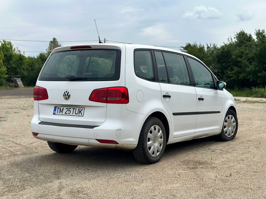 VOLKSWAGEN Touran 2013 — imagine 4