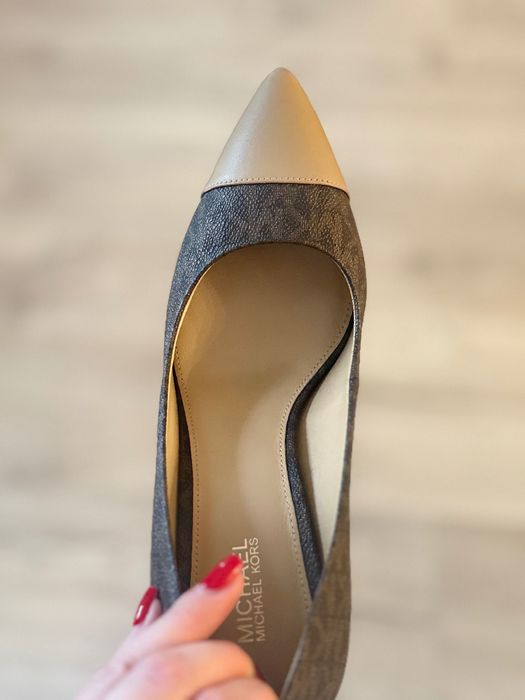 Високи обувки на ток Michael Kors