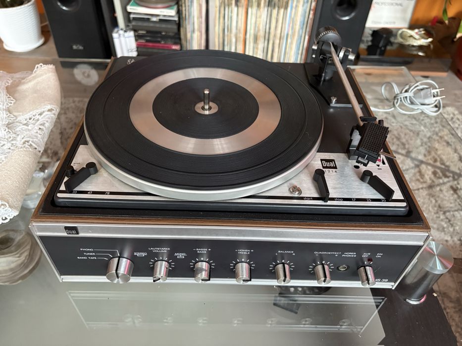 Pick-up Dual 1214 HS39 cu amplificator integrat