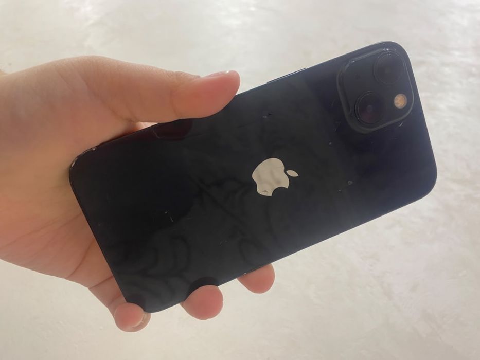 iPhone 13 black 128GB