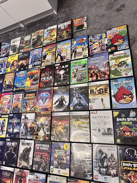 De vanzare LOT jocuri PC