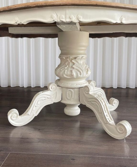 Piesă de Colecție: Masă de dining  Barocă Masivă din lemn