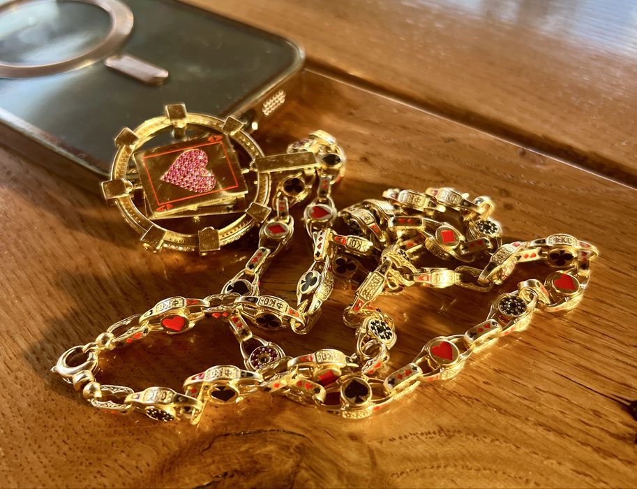 Lanț aur Joker Casino