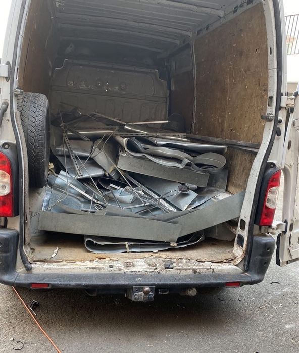 Транспорни и хамалски услуги !