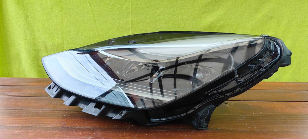 Ляв фар за Tesla Model 3 / Y / Тесла Модел 3 У