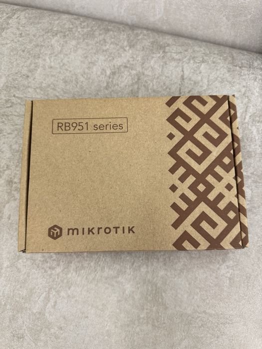 Роутер MikroTik RB951Ui-2HnD