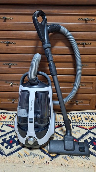 Пылесос Самсунг 2200w.