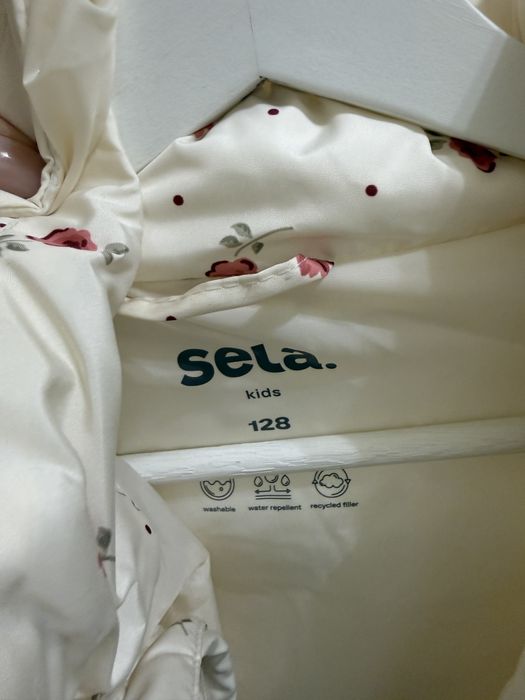 Куртка для девочки Sela размер 128