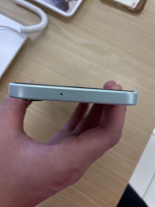 Продам самсунг а16