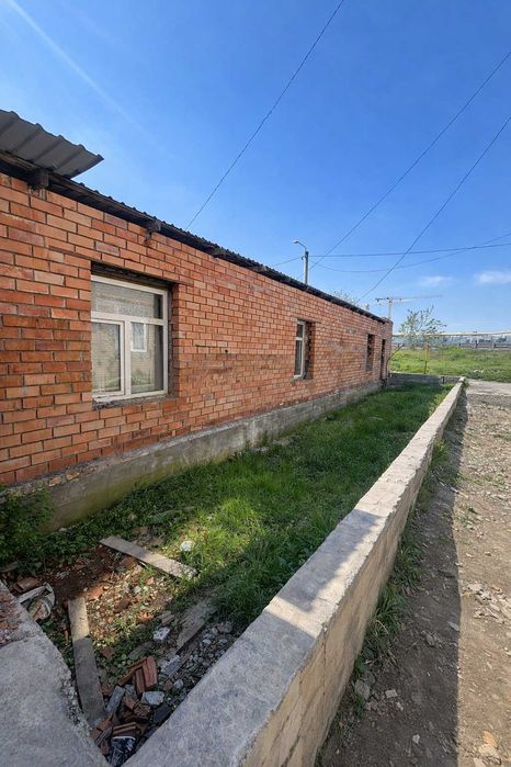 Продаю участок 3.1 сотки с начатым строительством в Яшнабадском районе