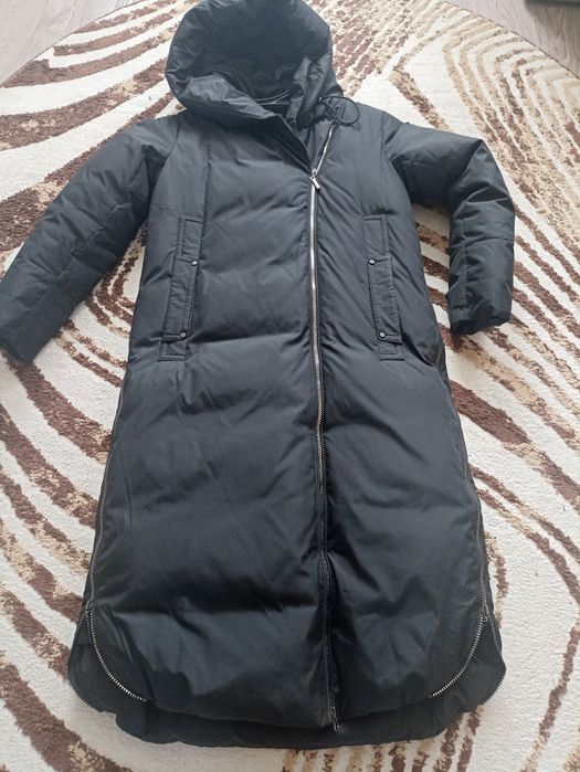 Продам пуховик. 25000