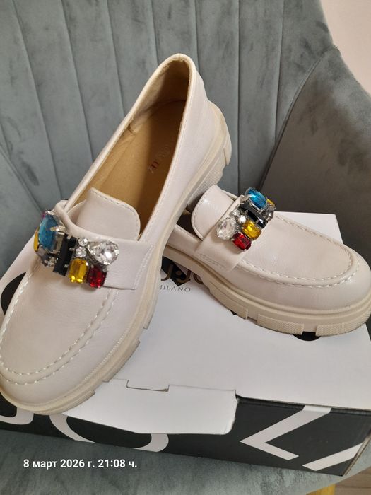 Дамски дрехи р-р S + обувки 37 номер