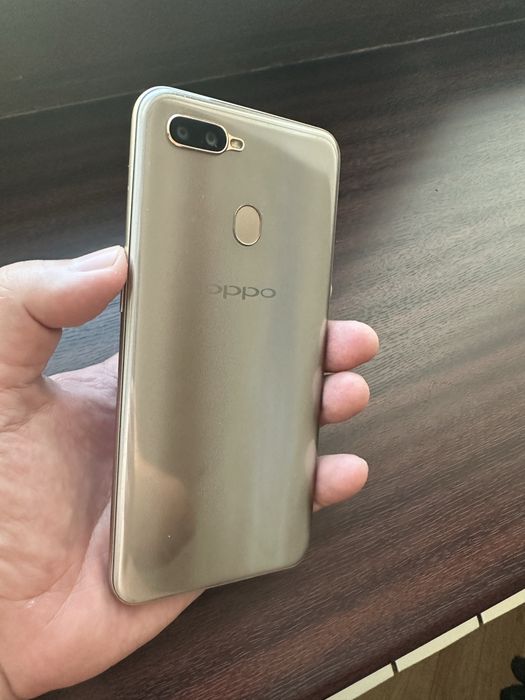 Продам смартфон Oppo