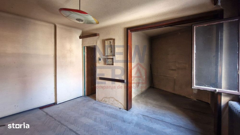 Garsoniera in casa interbelica, de vanzare in zona Unirii — fotografia 3