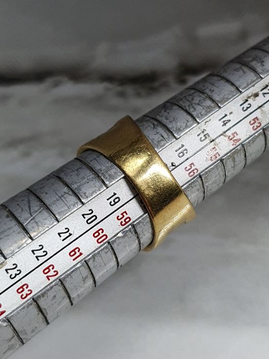 Inel din aur de 18K cu diamante naturale și smarald natural
