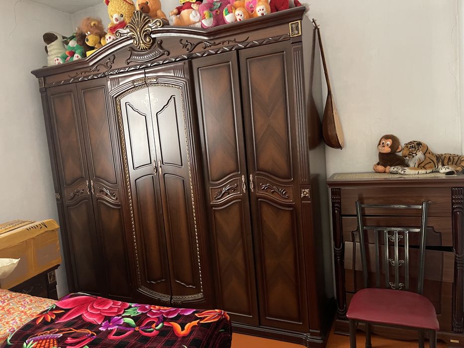 Спальный гарнитур