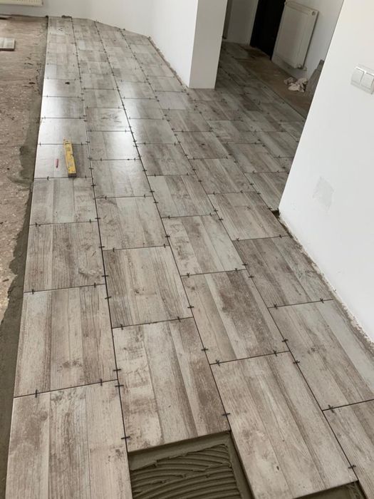 Execut lucrarii interioare/exterioare!