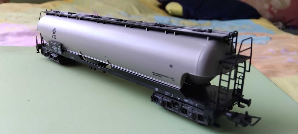 Vagon special pentru transport acizi si fosfati VTG