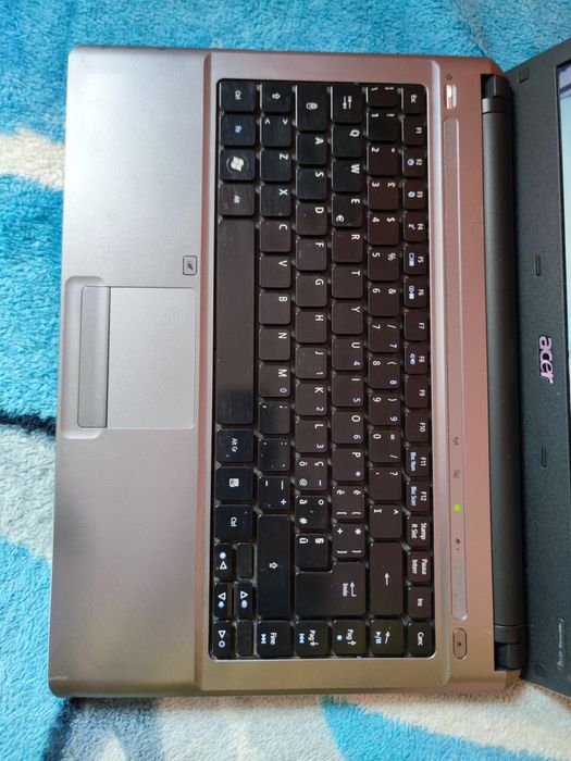 Leptop acer aspire 4810T