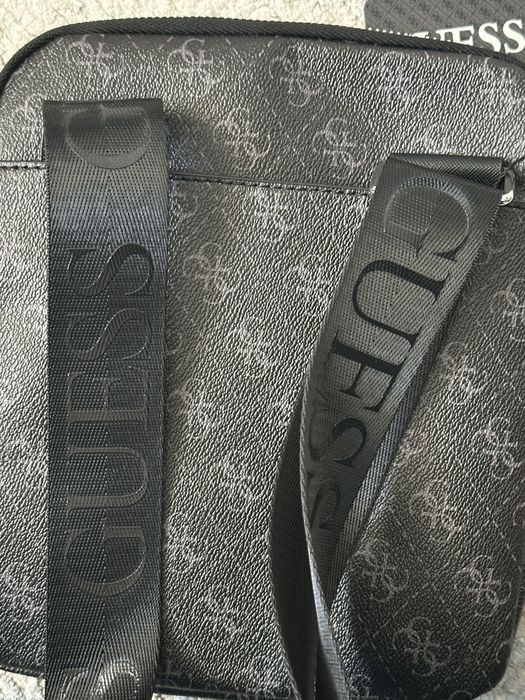 Продам барсетку guess люкс