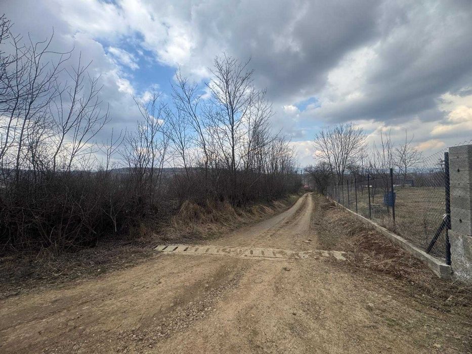 Teren de vanzare in sat Badeni, in suprafata de 1334 mp