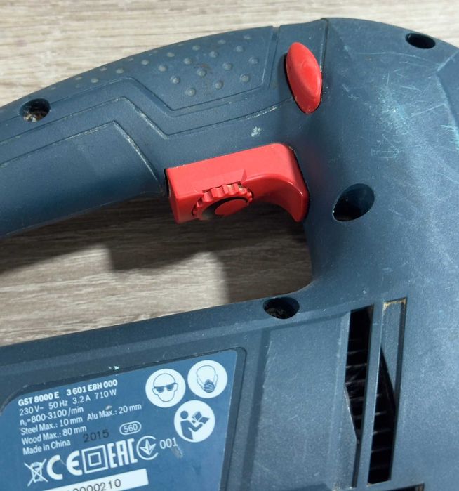 Прободен трион Bosch Professional GST 8000 E