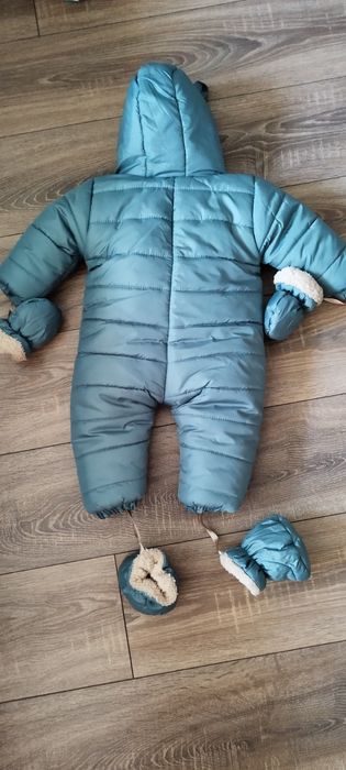 Космонавт за бебе