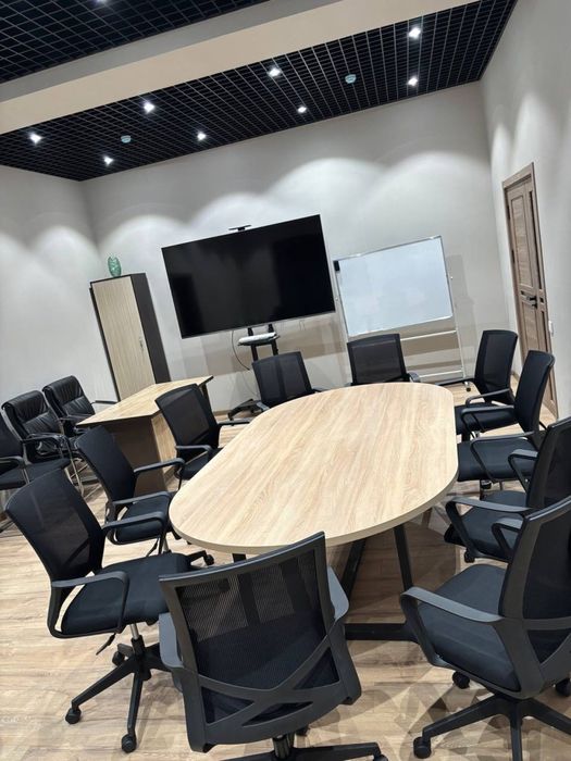 Конференц стол для переговоров Лофт