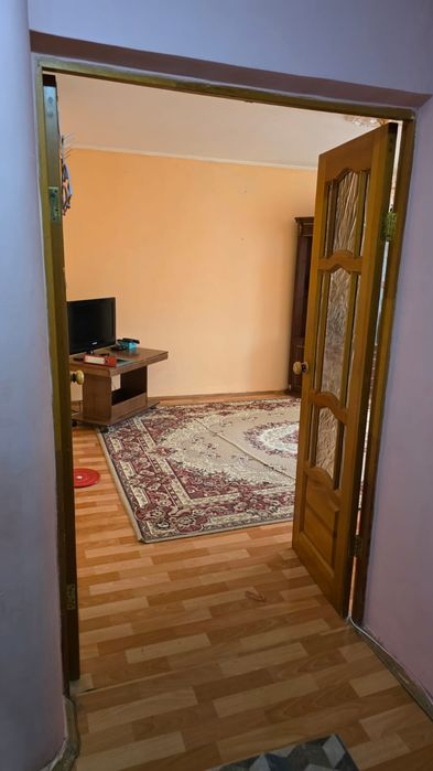 Сдам революция 3х комн свободна