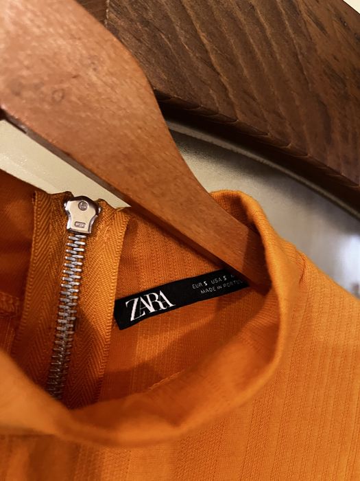 Жълта рокля Zara