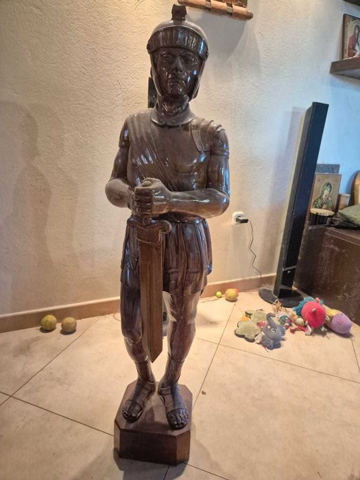 Statuie soldat roman