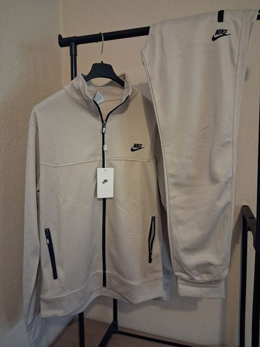 Мъжки екип на Nike