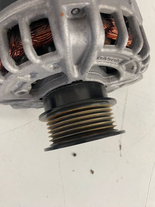 Alternator  Volvo XC90 S90 V90 V90CC XC70 V70 XC60 V60 V60CC V40CC 30659580 36010604