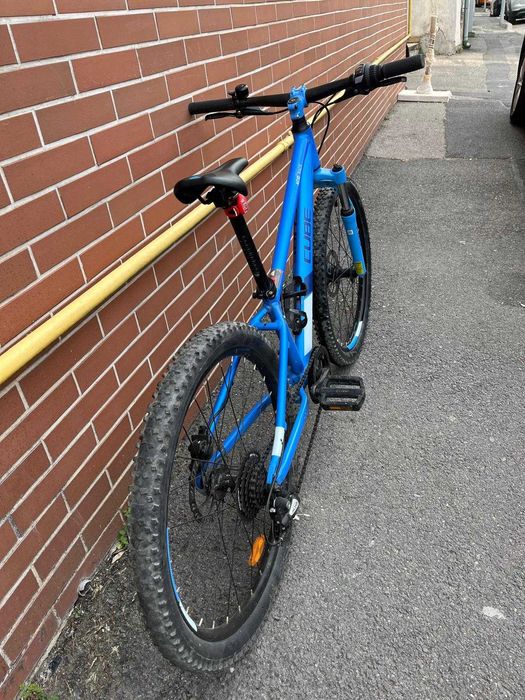 Vând Bicicletă CUBE Acid 240 Disc