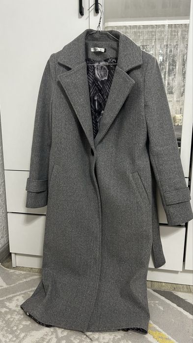 Пальто женское размер L